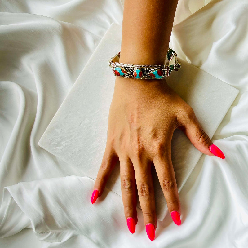 Elegant Tibetan Turquoise Bracelet