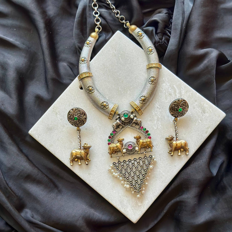 Nandi Dual-Tone Necklace Set 